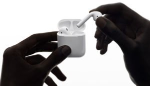 Apple-AirPods-2-sono-i-piu-venduti