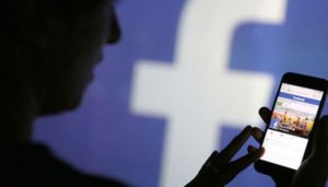australia-legge-youtube-facebook-twitter-pena