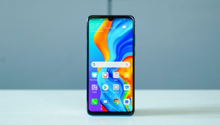 Huawei P30 lite è ancora più conveniente con TIM e Wind, ecco le opzioni d'acquisto