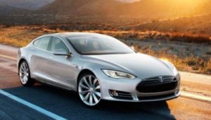 tesla-motors-primo-trimestre-deludente-persi-oltre-700-milioni