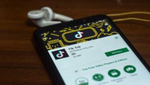 tiktok-ss2-google-play-store-vietato-india