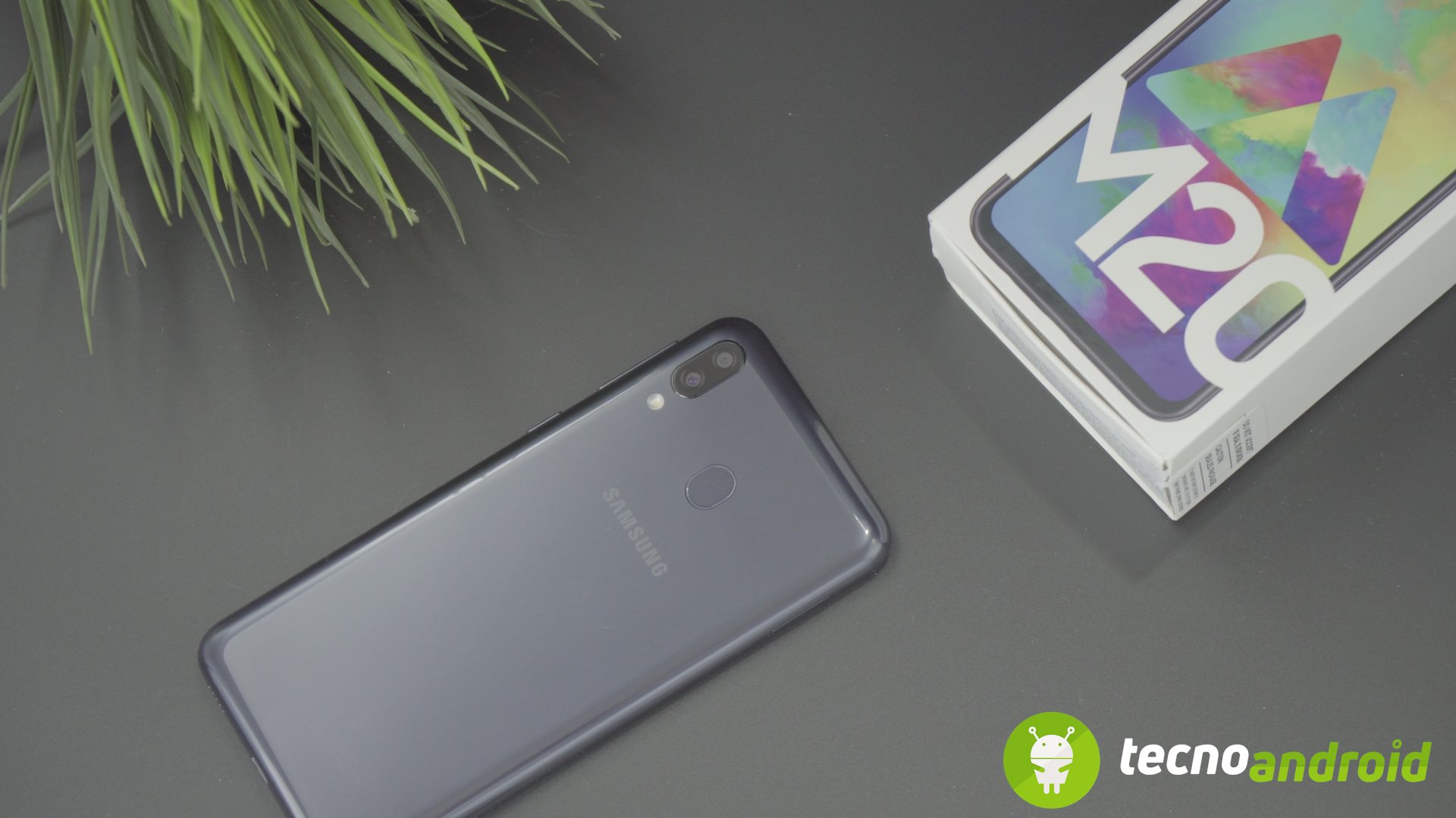 Samsung M20