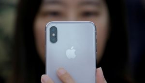 iphone-cina-momento-periodo-nero-apple-vendite
