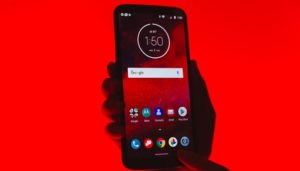 motorola-razr-rokr-smartphone