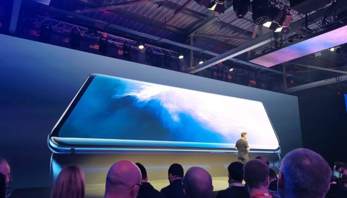 OnePlus 7 e 7 Pro ufficiali: triple-camera, design stupendo e Full Screen