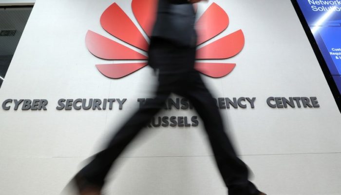 ban huawei 5G costerà 55 miliardi in più all'europa