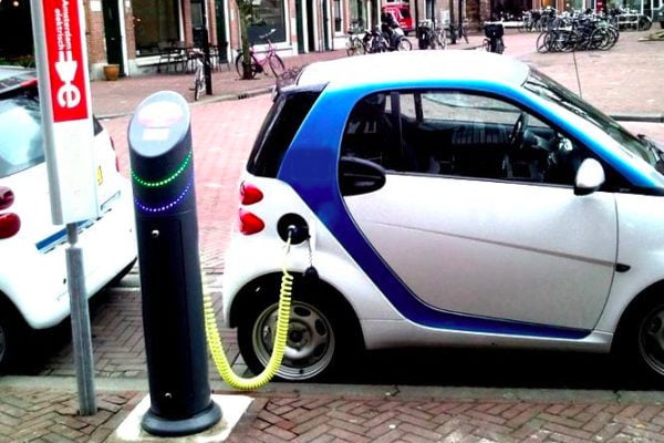 diesel inquina meno del motore elettrico