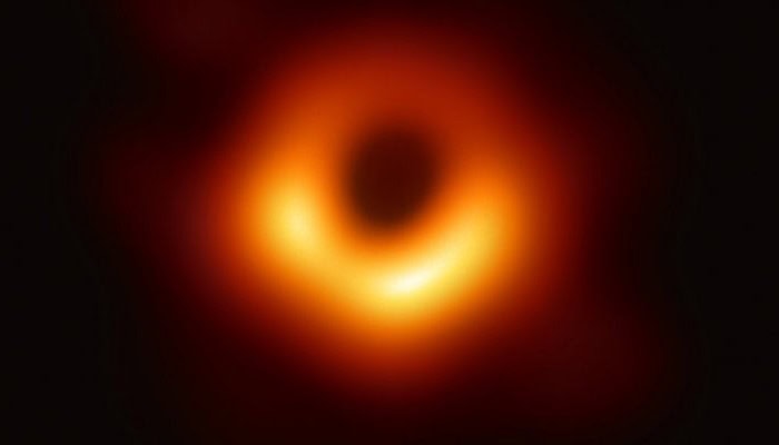 Buchi neri: possono evaporare, Stephen Hawking lo aveva predetto