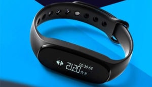 Xiaomi-Mi-Band-3-pre-ordini-GearBest--mi-band-4-display-colori
