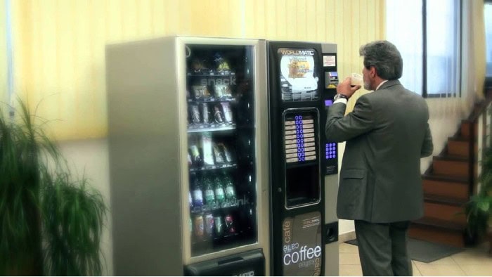 Hacker rubano dati personali dalle macchinette del caffè