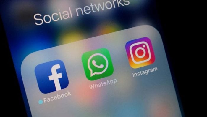 whatsapp condivisione stato facebook