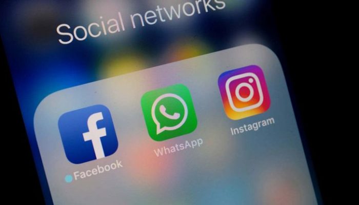 whatsapp condivisione stato facebook