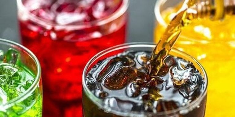 rischio tumori bevande gassata e succhi di frutta
