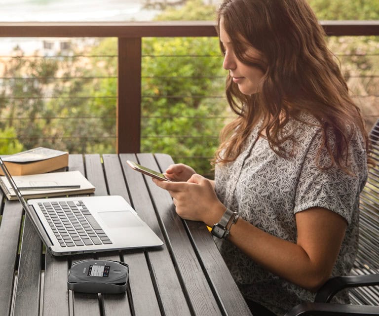 Netgear presenta Nighthawk M2, il router portatile WiFi ultraveloce