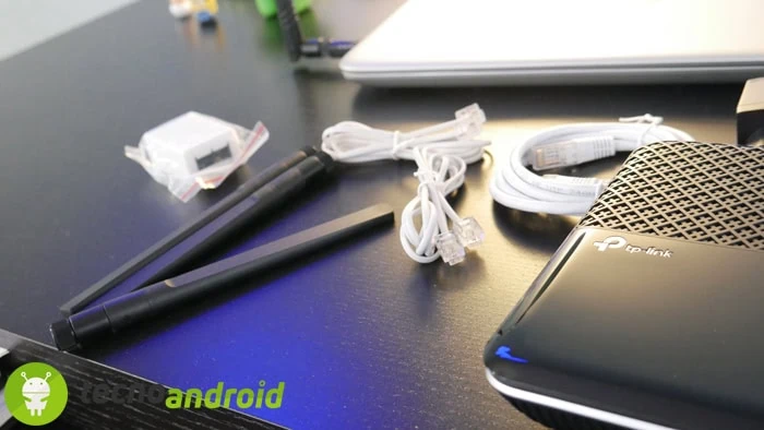 P1030410 TP-Link Archer VR600v