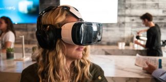 Samsung-Gear-VR-occhiali-pieghevoli-brevetto-tecnologia-germania