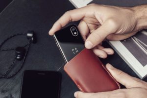 PALM, il mini smartphone votato alla semplicità: disponibile a 349 euro