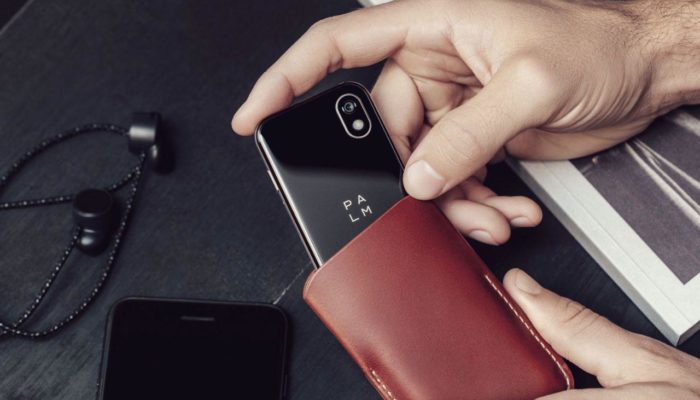 PALM, il mini smartphone votato alla semplicità: disponibile a 349 euro
