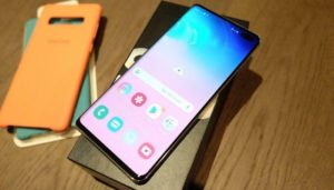 produzione-smartphone-guerra-commerciale
