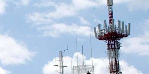 Ripetitori telefonia mobile: un nuovo studio svela la presenza di tumori