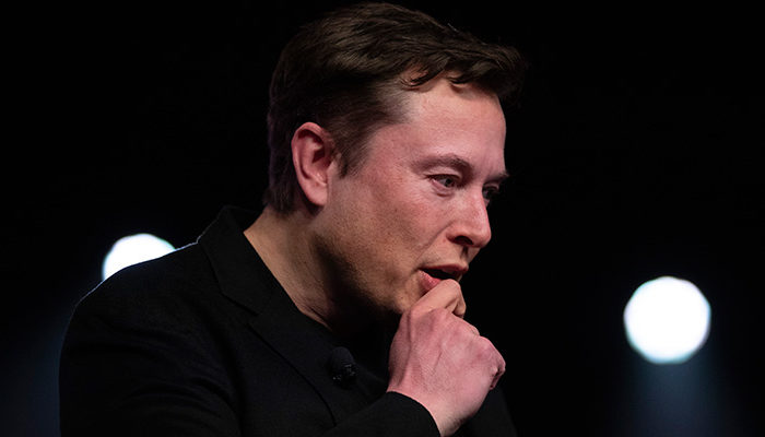 Elon Musk ha un'idea: bombardare Marte con bombe atomiche