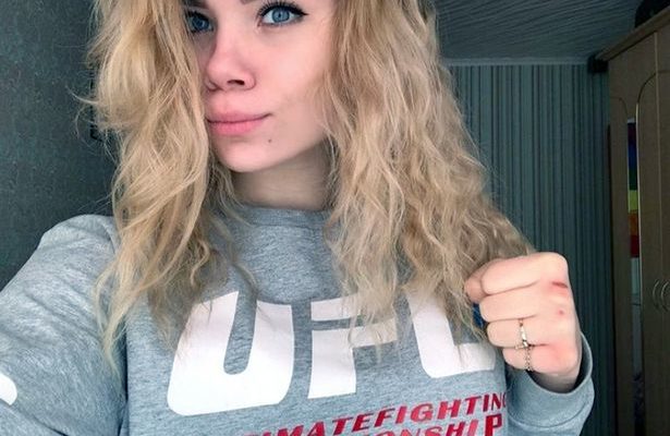 Irina Rybnikova vasca da bagno iphone