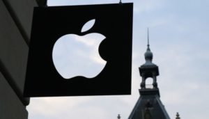 apple-arcade-gaming-keynote-iphone11-squareenix-700x400