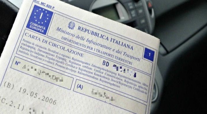 Bollo auto: è addio alla tassa più odiata dagli italiani?