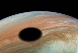 giove eclissi solare sonda juno