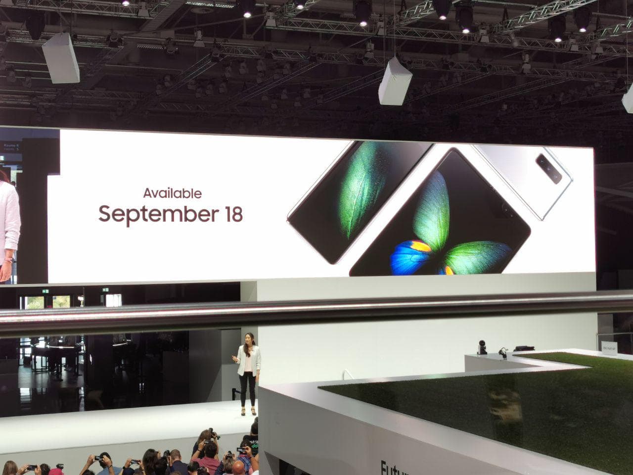 samsung-galaxy-fold-22