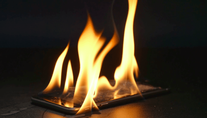 batterie smartphone esplodono