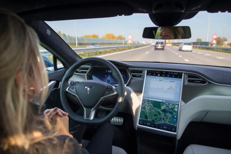 tesla full self-driving
