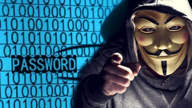 hacker italiani arrestati