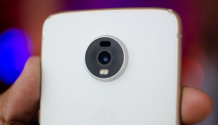 Motorola: iniziato il programma di aggiornamento ad Android 10