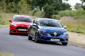 Renault e Ford bersagliate dal pubblico: 700 mila veicoli sarebbero difettosi