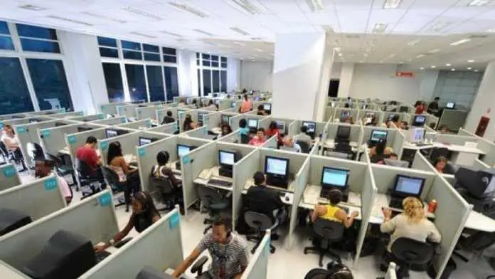 Truffe call center: utenti TIM, Vodafone e Iliad nei guai