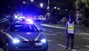 Polizia di Stato, Carabinieri, posto di blocco, posto di controllo, whatsapp