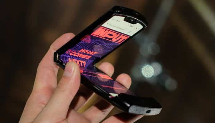motorolas-razr-ritardo-lancio-ufficiale-caratteristiche-android-700x400