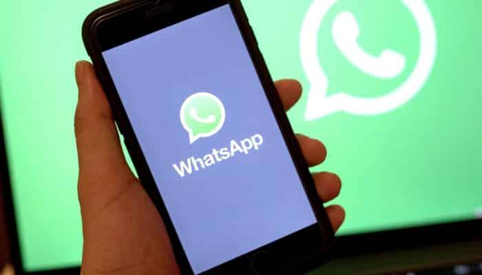 WhatsApp: così vi spiano in chat, trucco ottimo per il partner