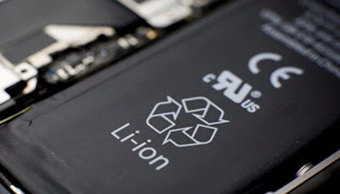 batterie smartphone auto elettriche inquinamento