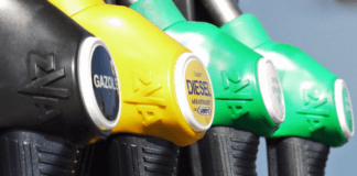 carburanti: prezzo benzina e diesel in calo