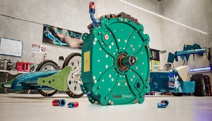 Ecco la prima vettura elettrica da 5000 cavalli, da 0 a 200km/h in 0,8s