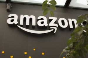 Amazon: offerte in esclusiva a prezzi quasi gratis e pagamento a rate