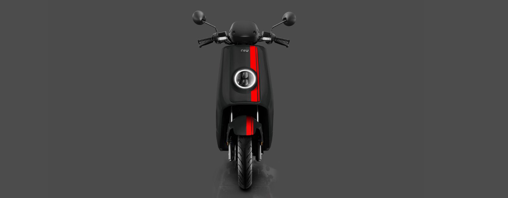 NIU NQi GTS black background front 1