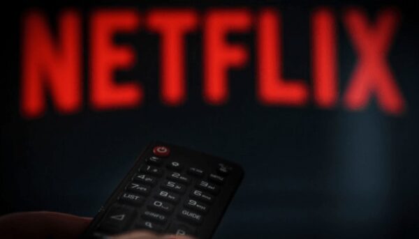 Elite-Riverdale-Black-Mirror-Suburra-serie-tv