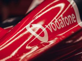 Vodafone regala giga illimitati e il rientro agli utenti con 3 promo