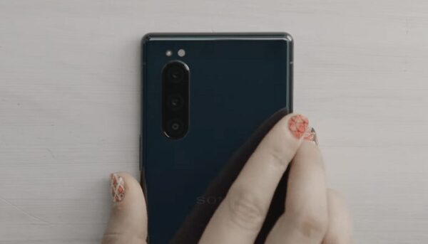 sony-xperia-5-smartphone