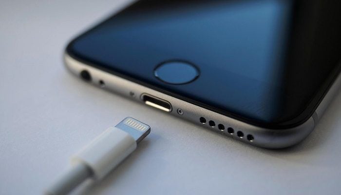 apple-iphone-senza-porta