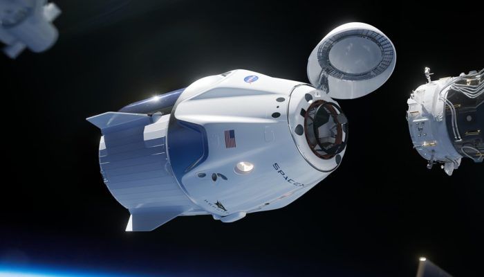 spaceX crew dragon simulatore di attracco