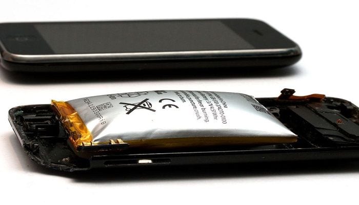 Le batterie dei telefoni sono sicure? Ecco i motivi per cui esplodono